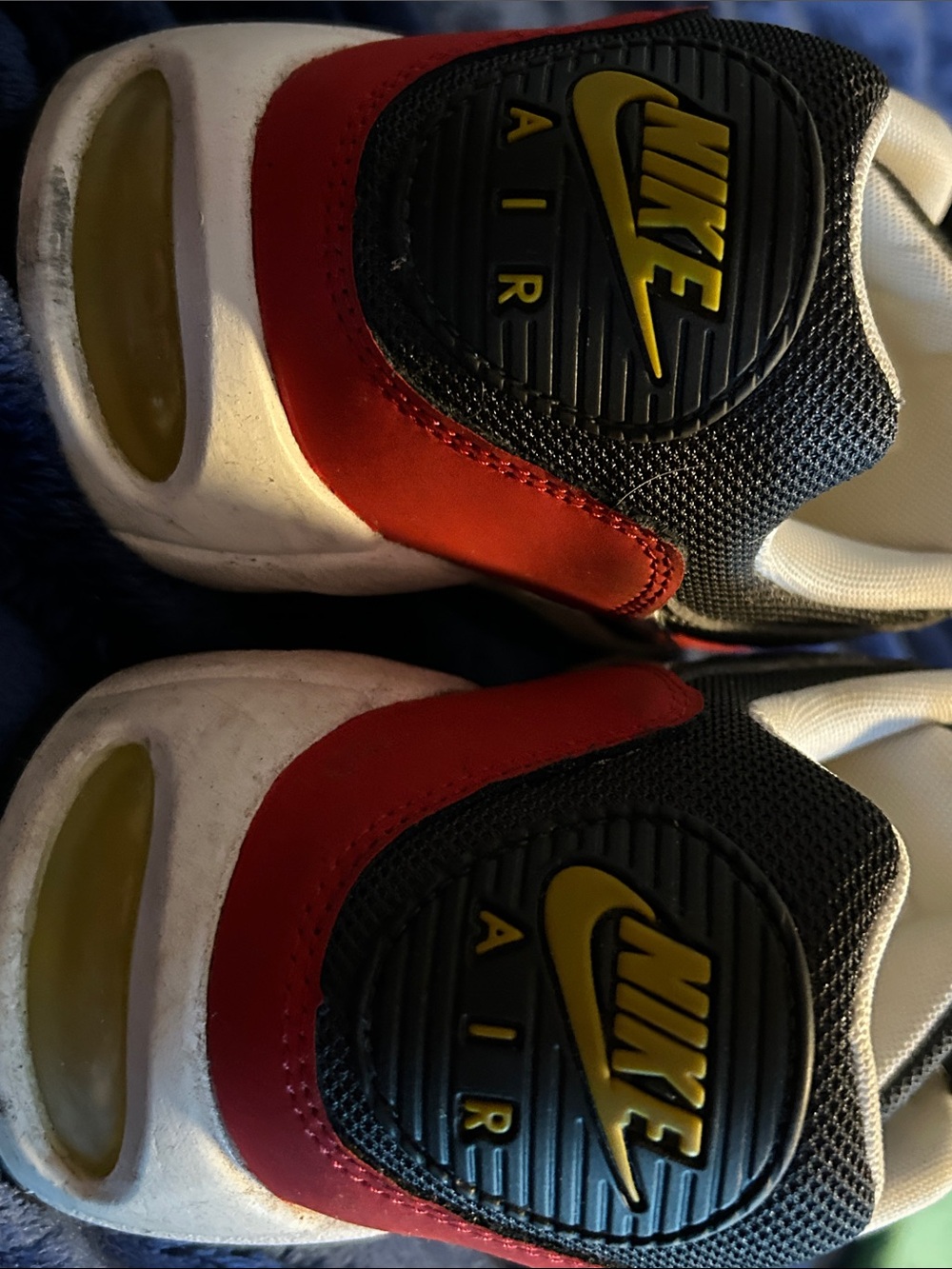 Nike Men’s Gray & Red Low-Top Sneakers - Picture 5 of 6